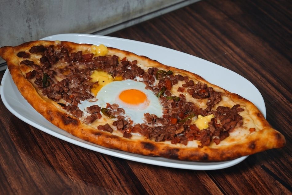 Açık Kuşbaşılı Pide